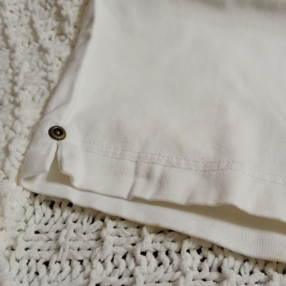 Shorts - Picture 2 of 2